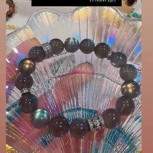 NEW Crystal bracelet In Labradorite! Size 7”!